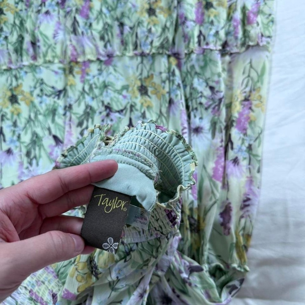 floral maxi dress  Taylor green floral smocked halter maxi dress size 2 - Picture 5 of 6